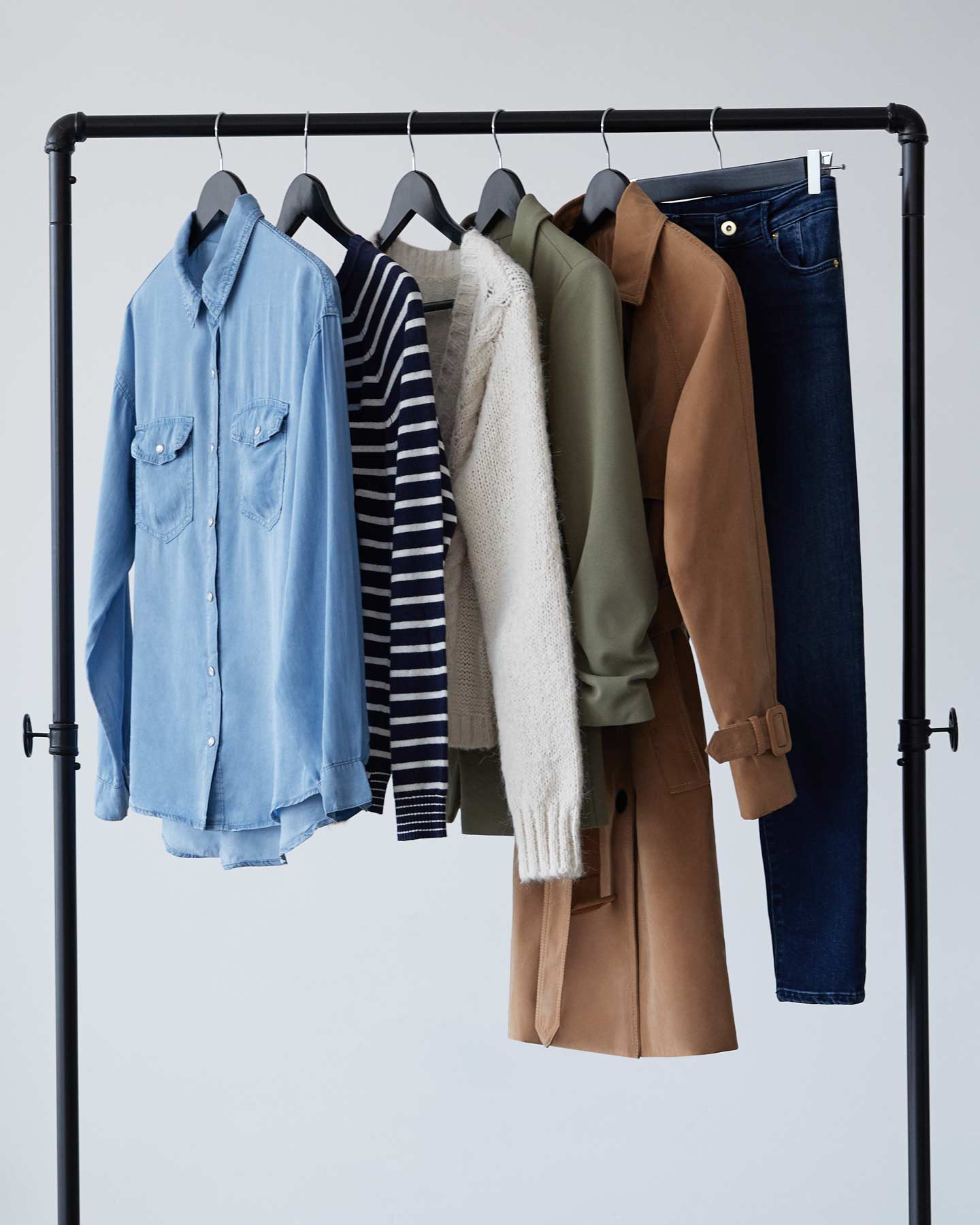 Qué es un armario minimalista y cómo crearlo - Lookiero Blog