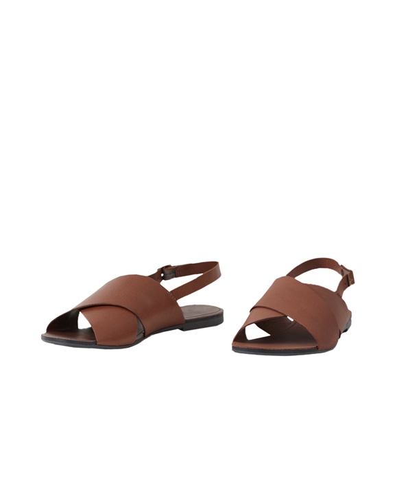 These Are the 15 Best Sandals for Narrow Feet  Who What Wear